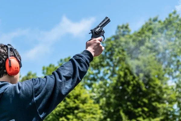 盛李豪射击世界杯男子十米气步枪冲金形势全面解读